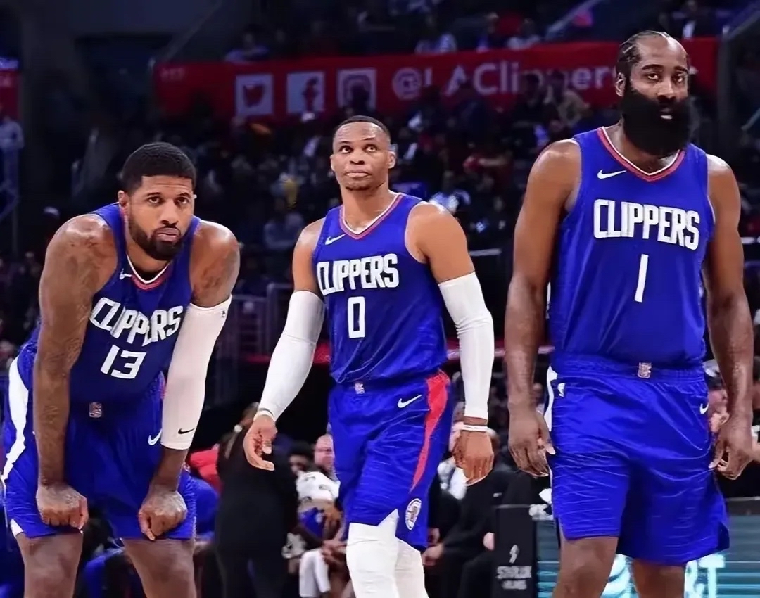 包含快船取得胜利，乔治状态火热领队队友的词条