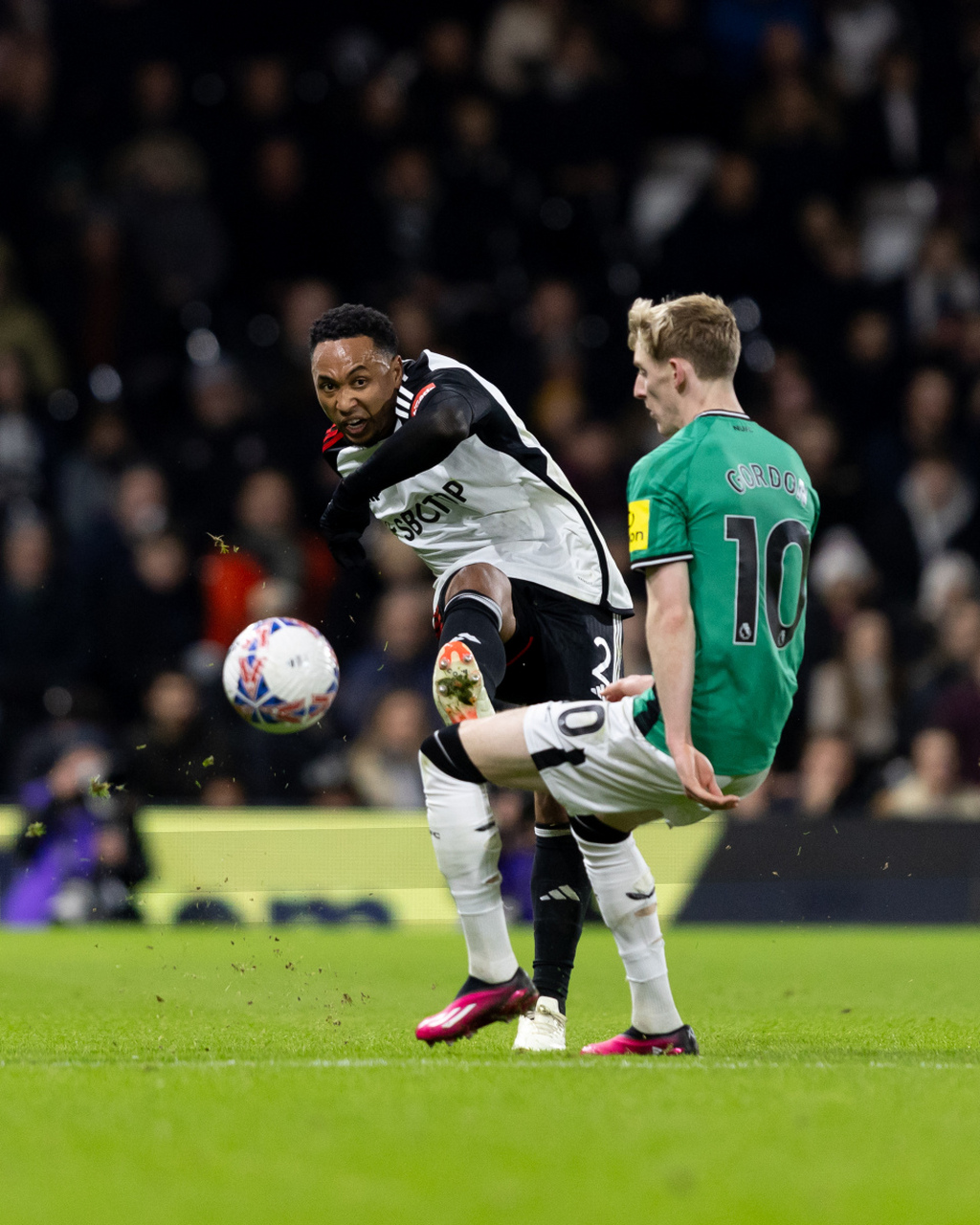 富勒姆客场大败,保级形势扑朔迷离(富勒姆联) 富勒姆客场大败,保级形势扑朔迷离(富勒姆联)